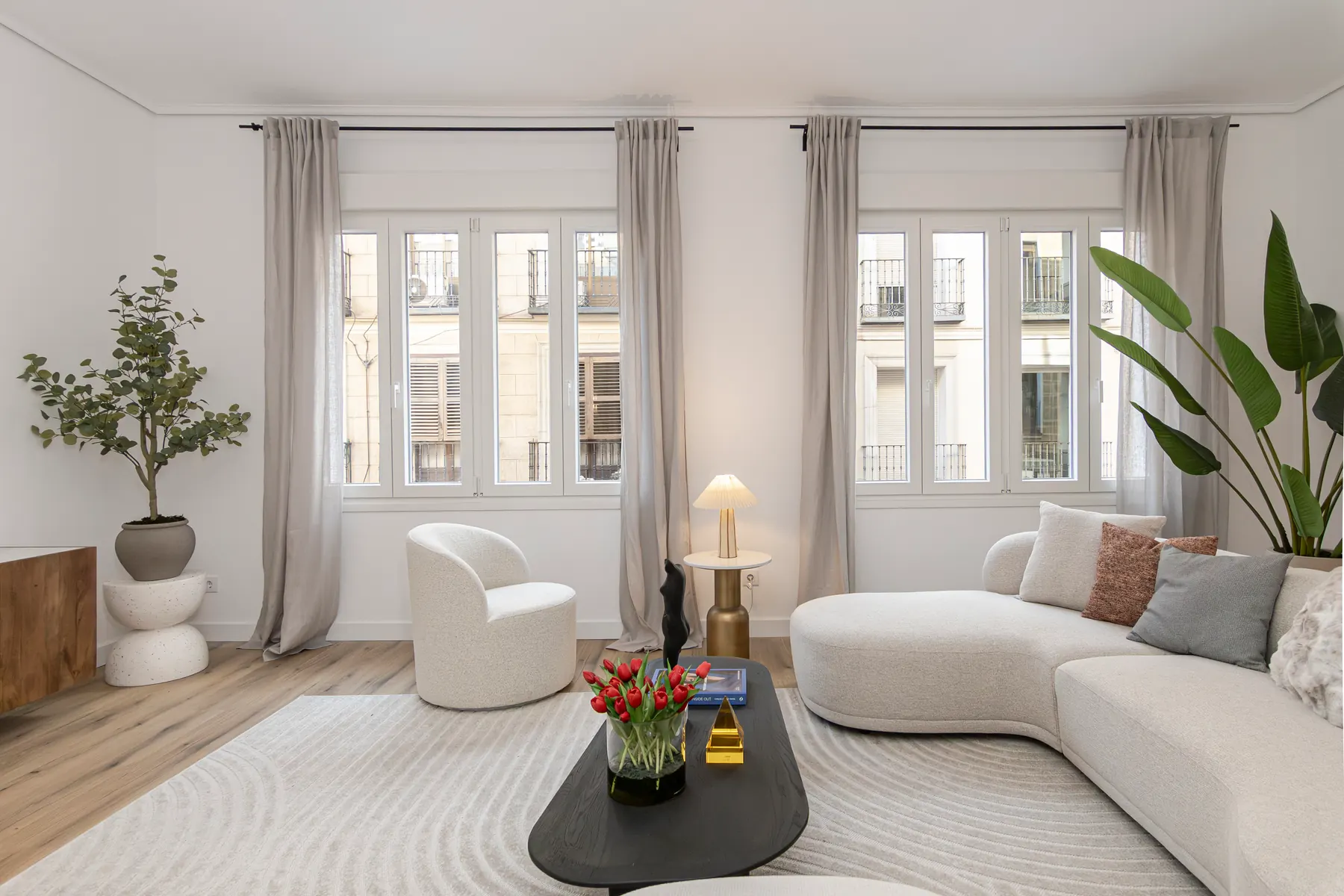 Warm interior composition used for EKEI Investment business line.